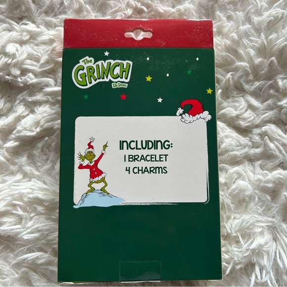 The Grinch Add-A-Charm Bracelet Set - Picture 2 of 2
